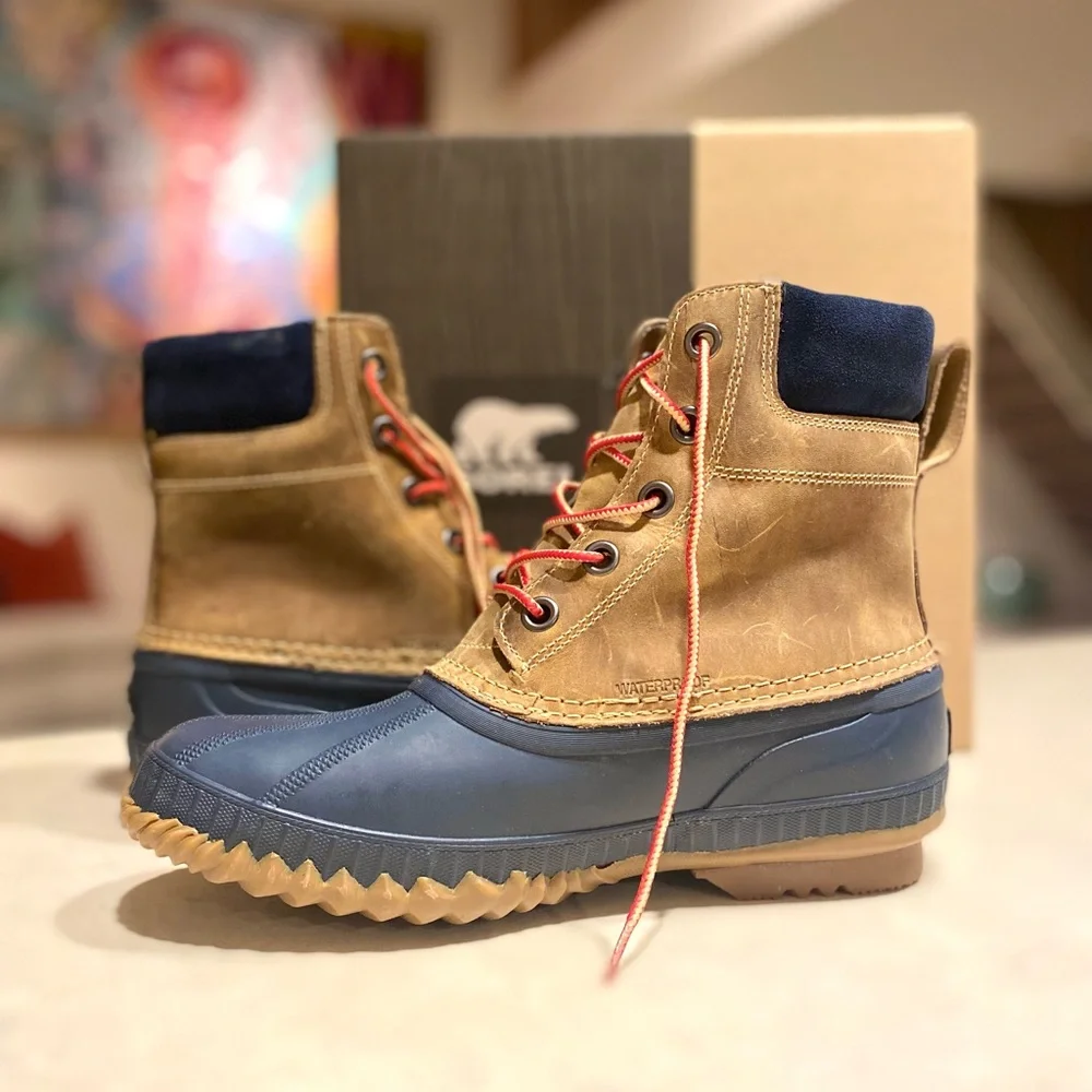 SOREL CHEYANNE FULL GRAIN BOOTS, WATERPROOF, CURRY/ECLIPSE, MENS SIZE 9 NEW NIB